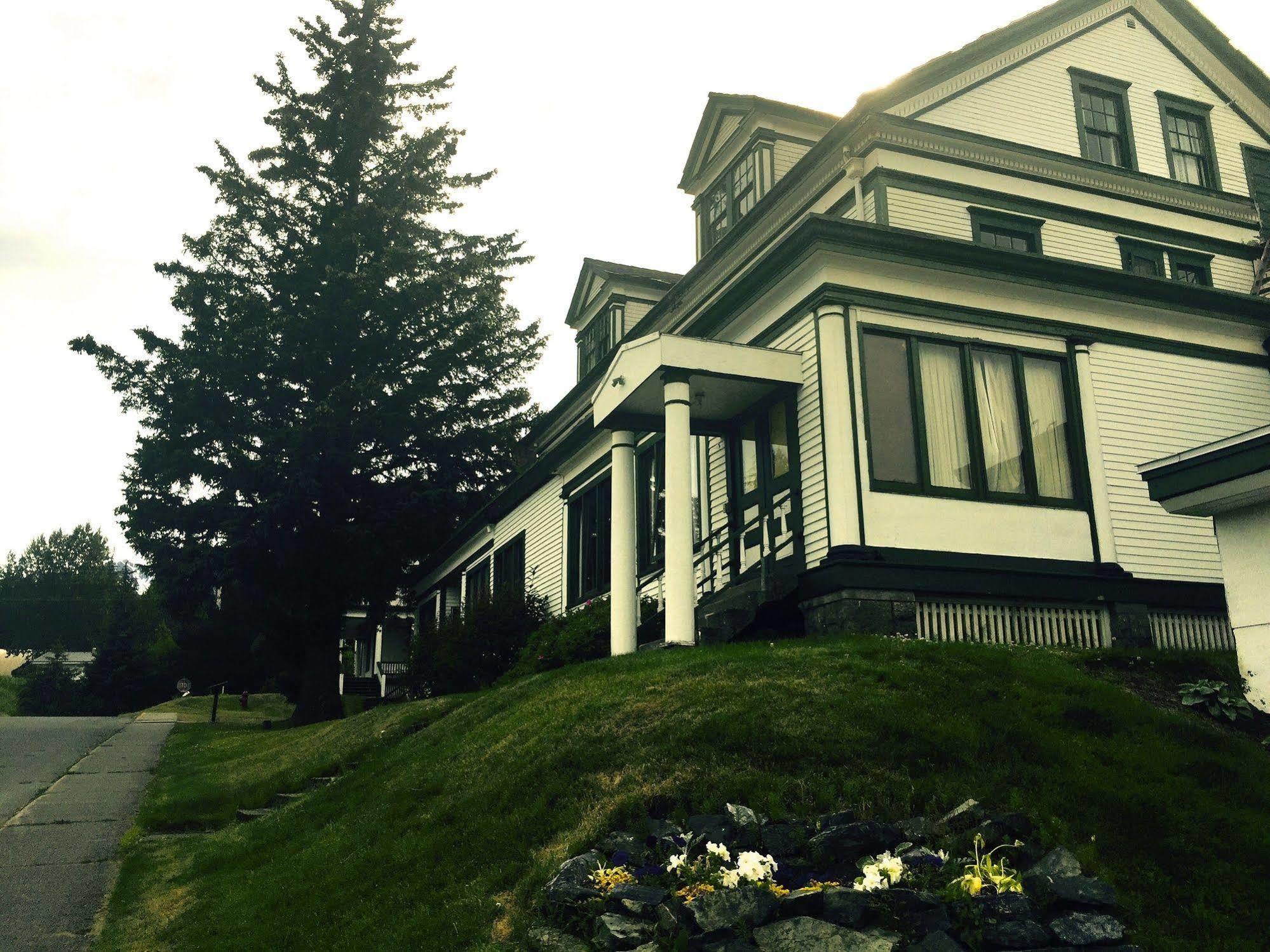 Hotel Halsingland Haines Eksteriør bilde